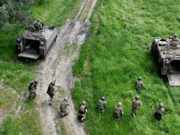 На Бахмутському напрямку росія веде наступальні дії: тривають важкі бої, – Генштаб