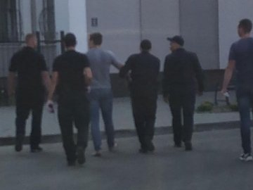 У Луцьку обвинувачений втік із зали суду. ФОТО