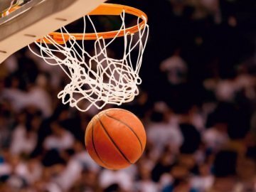 Щасливий кидок: киянин під час баскетбольного матчу виграв 60 тисяч гривень