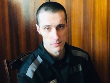 В Україну повернувся політв'язень, якого в Росії засудили до 4 років ув'язнення