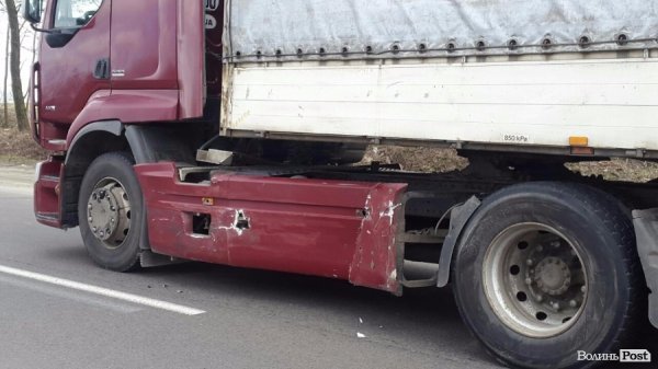 ДТП в Луцькому районі: три автівки не поділили дорогу. ФОТО