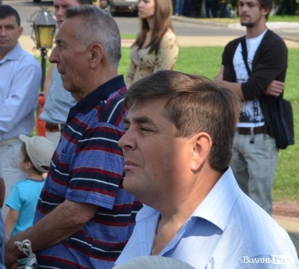 У Луцьку пікетували облдержадміністрацію: підтримували «повстанців Врадіївки». ФОТО