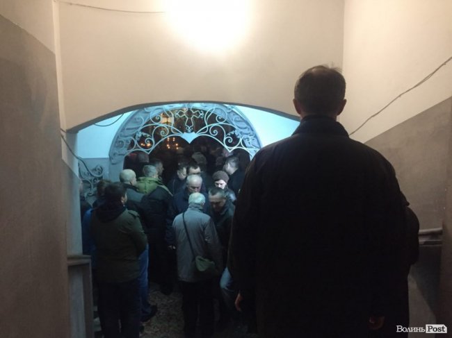 У Луцьку прощаються із загиблим у аварії журналістом Юрієм Яцюком. ФОТО