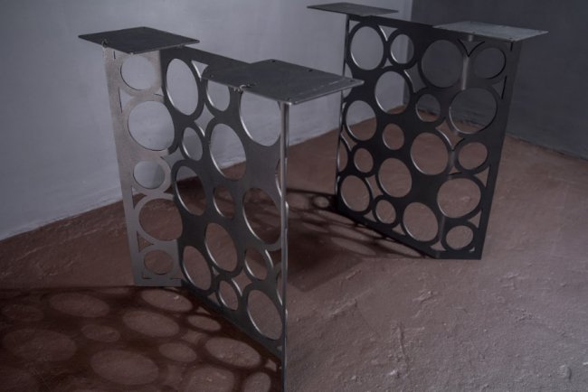 У Луцьку вперше відбудеться виставка-продаж унікальних столів та крісел. ФОТО*