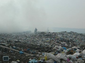 Пожежа на Закарпатті: горить сміттєзвалище