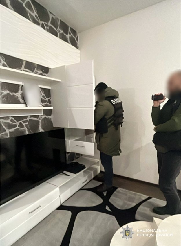 Вербували на Волині жінок для сексуальної експлуатації за кордоном: третьому співучаснику оголосили підозру