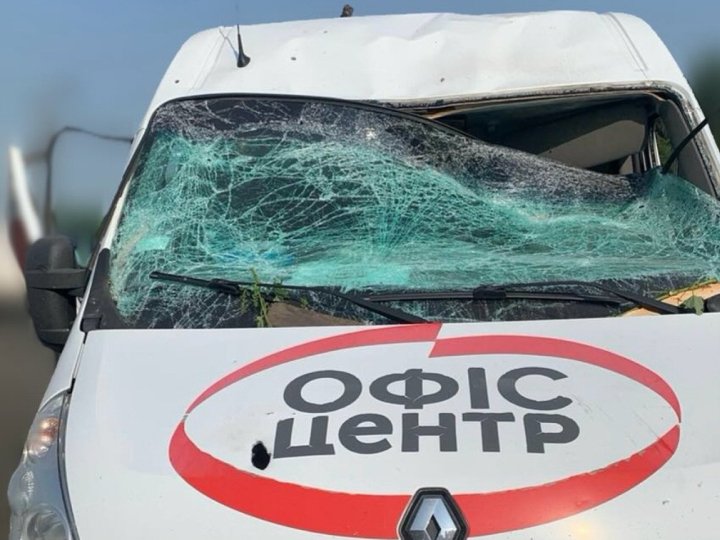 У Луцьку компанія під час ракетної атаки втратила три автівки