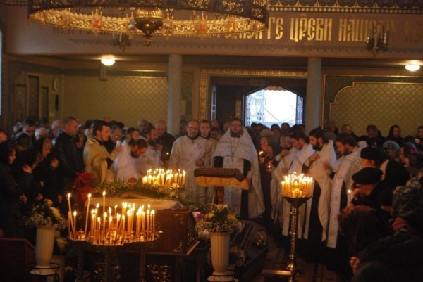 У Ківерцях попрощалися із загиблим в зоні АТО бійцем Ігорем Скірою. ФОТО