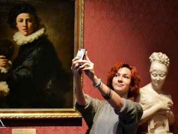 Волинян запрошують робити селфі у музеях