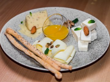 Сири ТМ «Щедрик» – молочна продукція для справжніх гурманів*