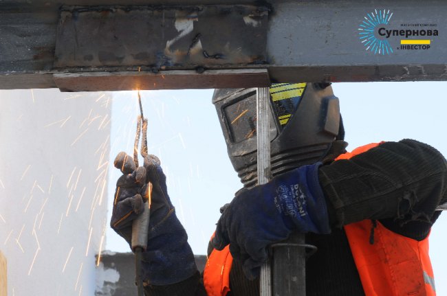 Луцька «Супернова»: робота кипить на 5-ти будинках. ФОТО*