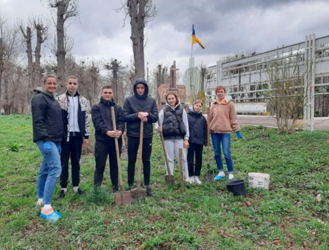 У містечку на Волині проігнорували толоку біля пам’ятника Героям