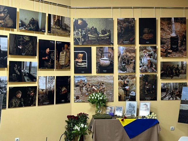 «Небу  навіщось потрібні небесні фотографи»: у Ковелі відкрили виставку робіт загиблого Героя Максима Бурди