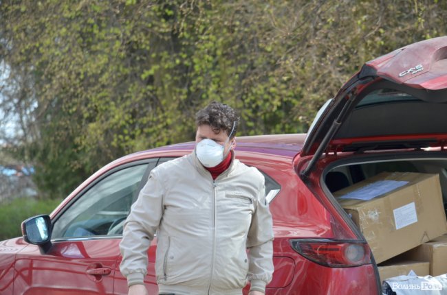 Парубій привіз допомогу медикам Волині, що в епіцентрі боротьби з коронавірусом. ФОТО