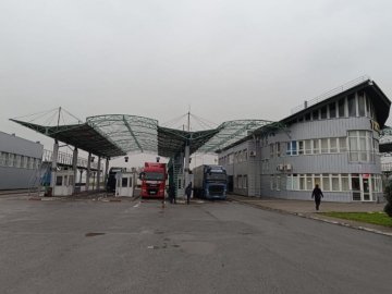 Словацькі перевізники знову заблокували кордон, - ДПСУ
