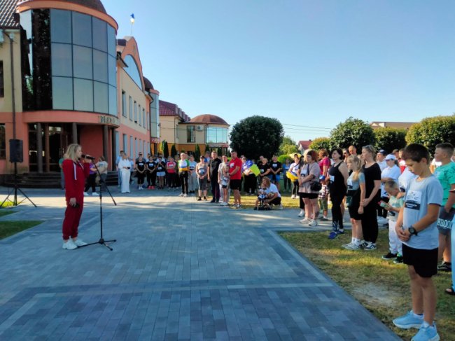 У Боратинській громаді вперше відбувся забіг пам’яті «Шаную воїнів, біжу за героїв України»