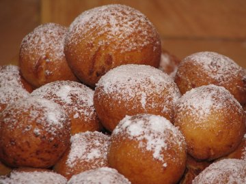 Тисяча в день: як волиняни заробляють на пончиках. ВІДЕО