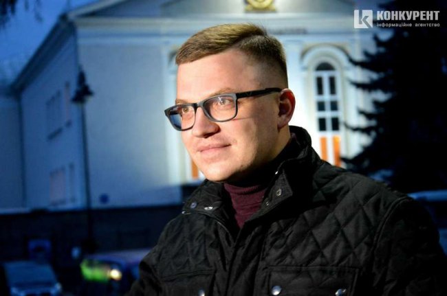 Жертовність та материнство: пенсіонери безкоштовно переглянули трагікомедію «Дитина в дарунок». ФОТО