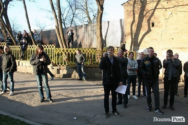 Пожежа в центрі Луцька. ФОТОРЕПОРТАЖ