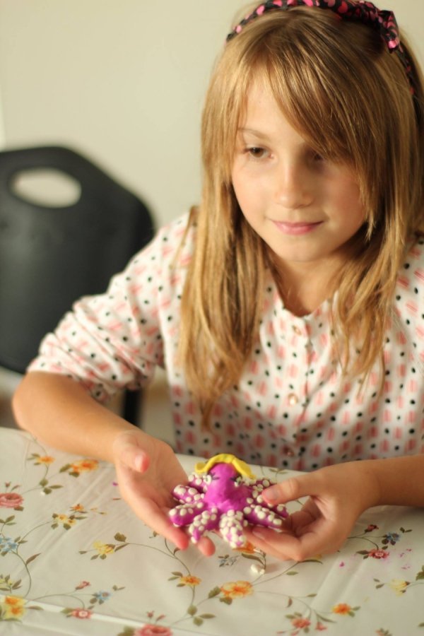 У Луцьку діти ліпили анімаційних персонажів з пластиліну. ФОТО