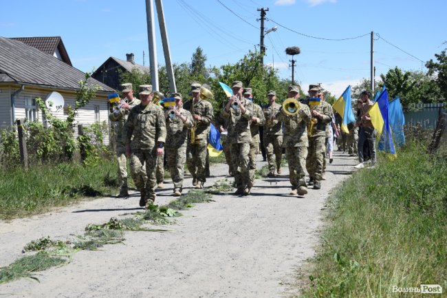 На Волині попрощалися з прикордонником Іллею Добринюком, який загинув біля Авдіївки. ФОТО