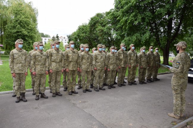 До Луцького прикордонного загону на службу прибуло молоде поповнення. ФОТО