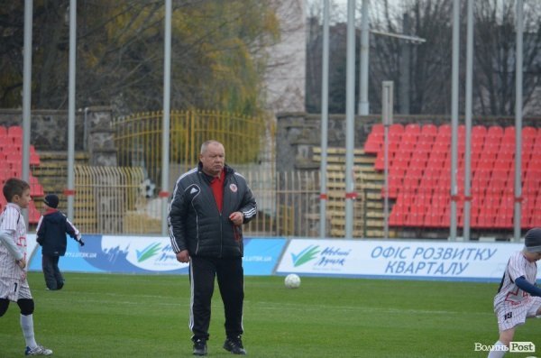  Маленькі лучани тренувались на одному полі з відомими футболістами. ФОТО