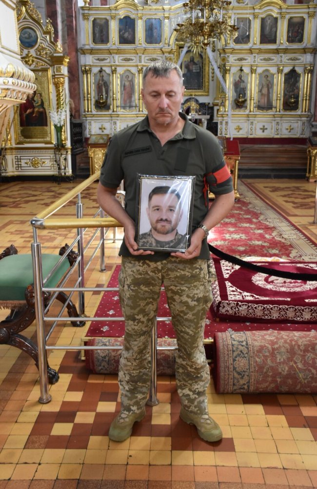 У Луцьку провели в останню дорогу загиблого захисника Михайла Сафатюка