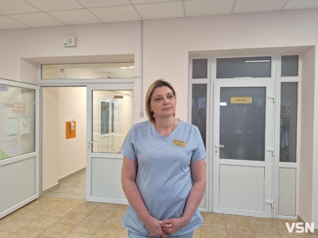 У Луцьку зворушливо зустріли дружину офіцера, яка народила доньку