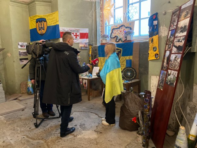 Маленькі волиняни перетворили метал смерті на мистецтво