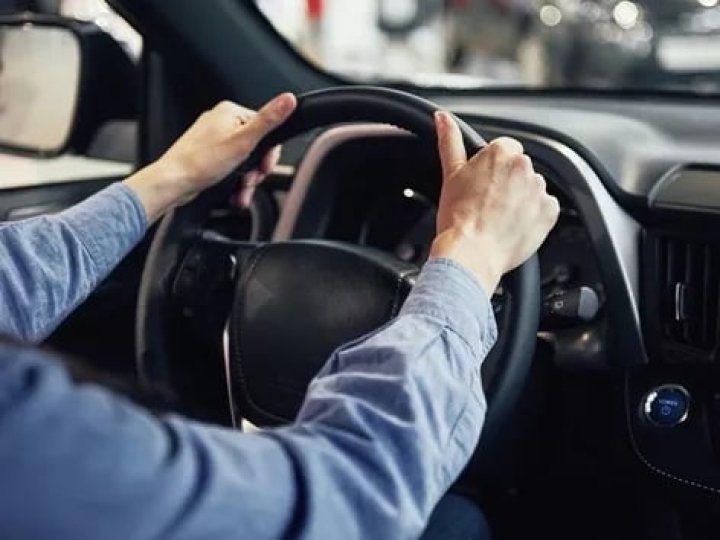 У Луцьку чоловік, який був у СЗЧ, вкрав автомобіль та скоїв аварію
