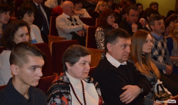 Шкляр у Луцьку розповів, чому Україні не потрібен Крим і Донбас. ФОТО