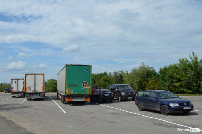 Зручно та сучасно: у селищі на Волині відкрили пункт видачі дозволів на міжнародні перевезення. ФОТО