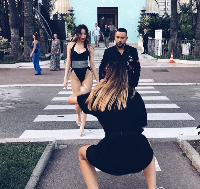 Дорофєєва у відвертому купальнику показала спільне фото з Монатіком