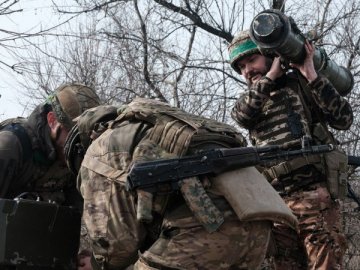 ЗСУ вдалося стабілізувати ситуацію у районі Бахмута, попри те, що бої тривають – Череватий
