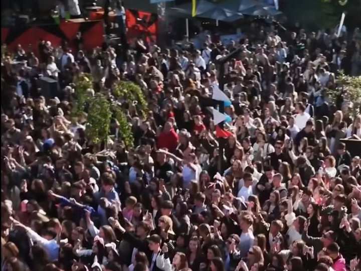 У Луцьку під час фестивалю їжі 15-річну дівчину уразило струмом на атракціоні: що кажуть організатори