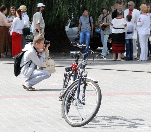Масовий велопробіг до Дня Незалежності в Луцьку. ФОТО