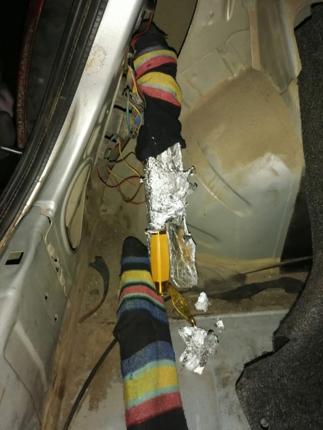 Ордени, медалі, монети: через «Ягодин» литовець провозив старовинні предмети. ФОТО