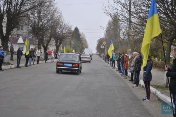Загиблого Героя АТО зустріли на рідній Іваничівщині. ФОТО