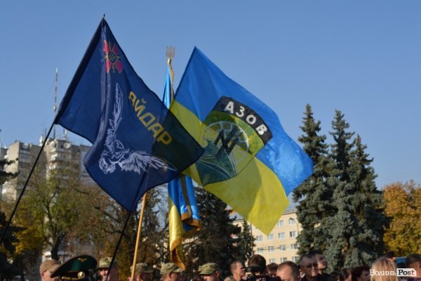 Ліцеїсти-першокурсики отримали погони та нове звання. ФОТО