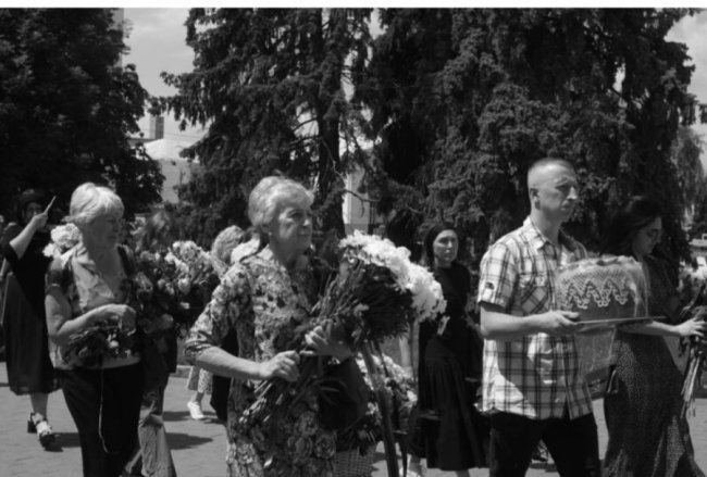 У Луцьку попрощалися із двома загиблими на Донеччині захисниками — Олександром Цвидом і Сергієм Семенюком