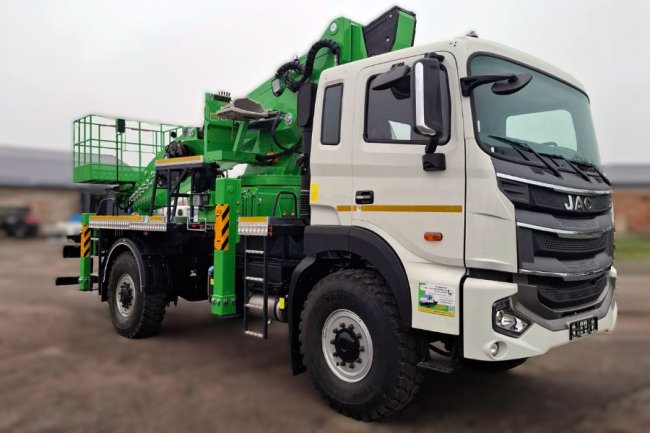 На які вантажні автомобілі встановлюють італійські та корейські автовишки?