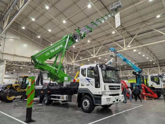 На які вантажні автомобілі встановлюють італійські та корейські автовишки?