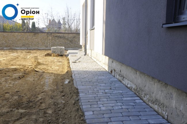 У ЖК «Оріон» монтують «теплу» підлогу. ФОТО*