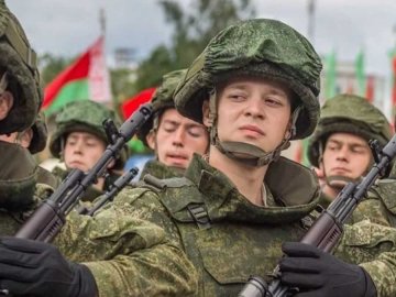 Білорусь оголосила про перевірку боєготовності армії