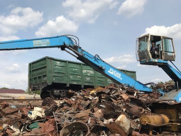 Луцьке підприємство списало автівки «на брухт»