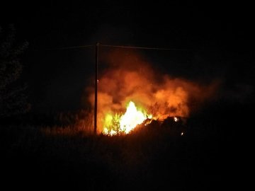 Поблизу Нововолинська – пожежа на сміттєзвалищі