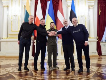 Зеленський зустрівся з президентами чотирьох країн