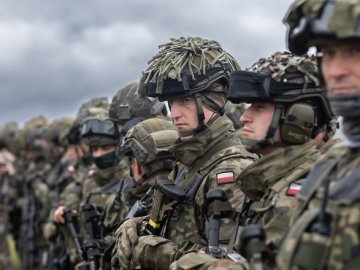Підтримка відправки військ до України поступово зростає у Польщі, – ЗМІ