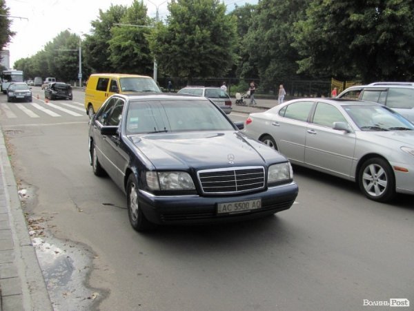 У Луцьку відомий співак потрапив в автомобільну аварію. ФОТО